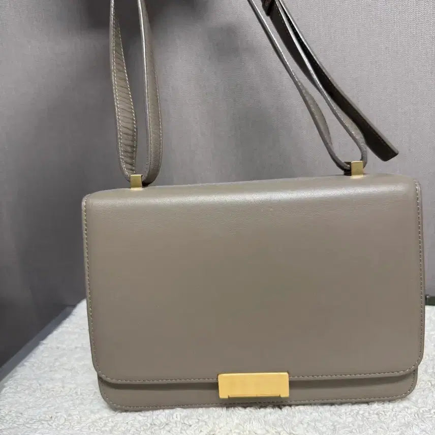 [BUNJANG] Yumer Mozzi Bag / 유메르 모지백