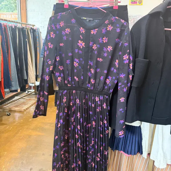 [BUNJANG] Maje Black Flower Pattern Pleated Dress / 마쥬 블랙 플라워 패턴 주름 원피스