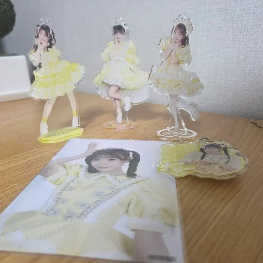 [BUNJANG] Q'stoto Furusawa Risa Acrylic Photo Keyring / 큐스토 후루사와리사 아크릴 사진 키링 큐티스트리토