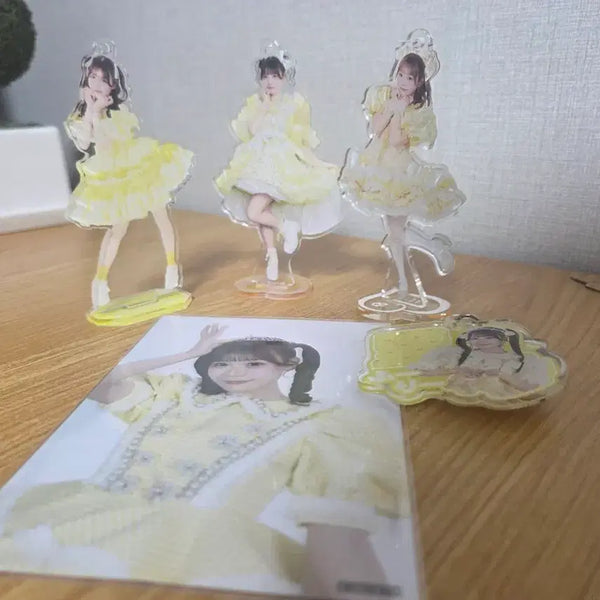 [BUNJANG] Q'stoto Furusawa Risa Acrylic Photo Keyring / 큐스토 후루사와리사 아크릴 사진 키링 큐티스트리토