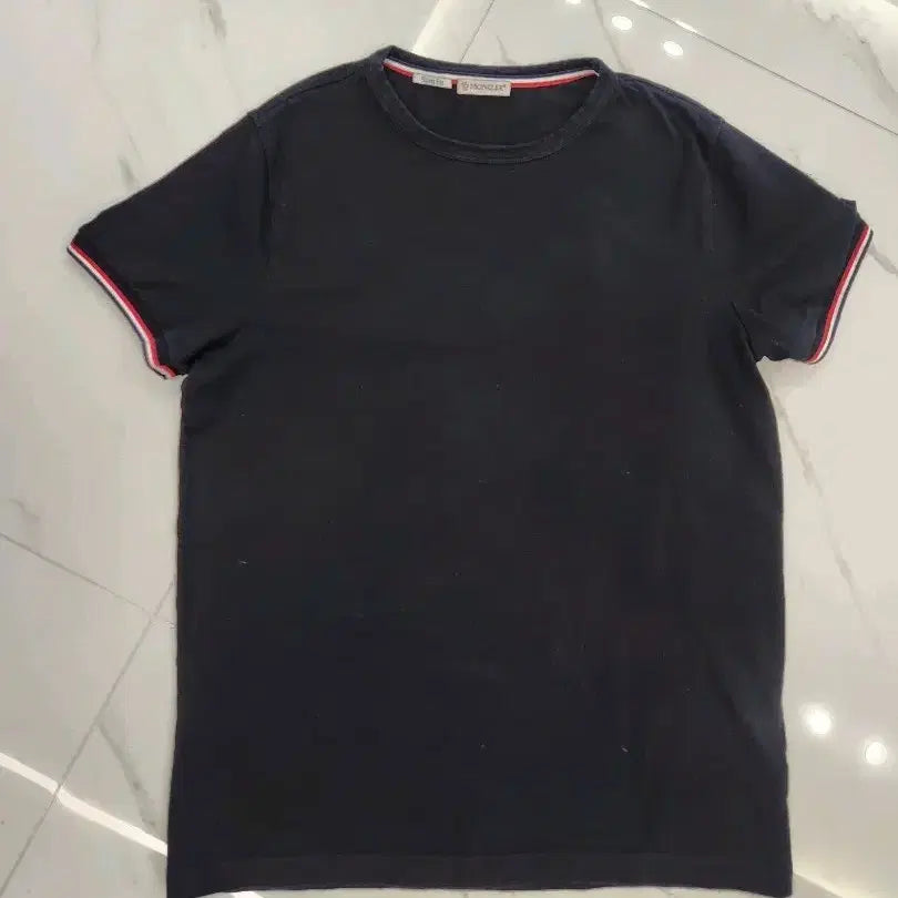 [BUNJANG] Moncler Slim Fit Black Short Sleeve T-Shirt Size S / 몽클레어 슬림 블랙반팔 S(남여공용)