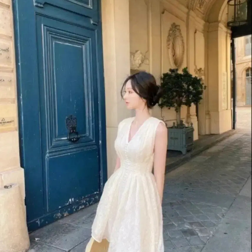 [BUNJANG] La Belle Blanc Rose Pleated Mini Dress (Size M) / 라벨르블랑 로즈 주름 원피스 M