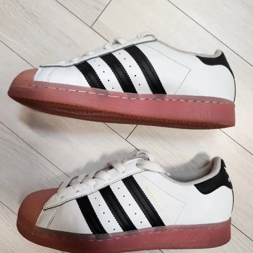 [BUNJANG] Adidas Superstar Sneakers White Black Shock Purple Size 245 / 아디다스 스니커즈 슈퍼스타 화이트 블랙 쇼크 퍼플 운동화 사이즈245