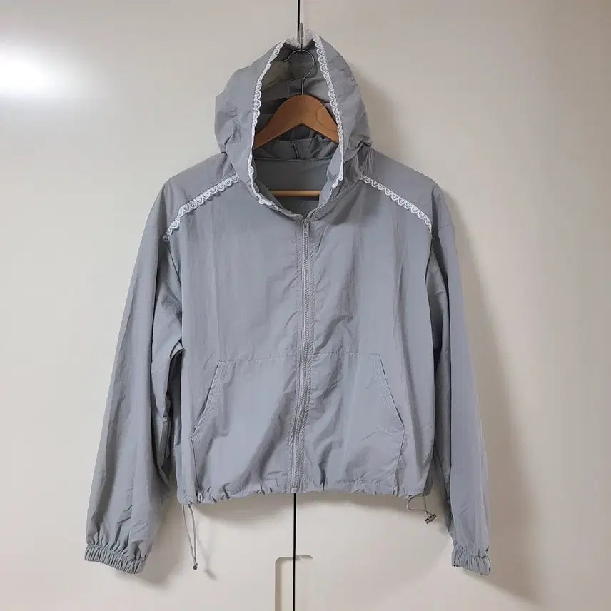 [BUNJANG] Lace Windbreaker Jacket / (새상품) 레이스 바람막이 ~77까지