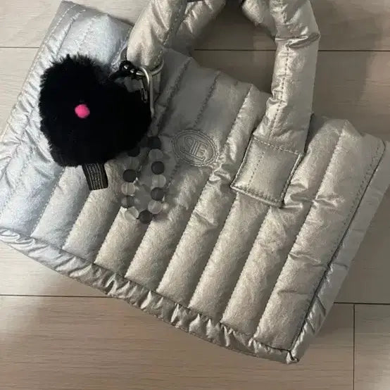 [BUNJANG] Sienne Mini Padded Bag Silver / 시엔느 미니 패딩백 실버
