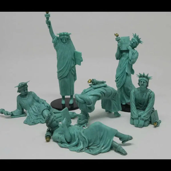 [BUNJANG] Statue of Liberty Figurine Set - 6 Types / [새제품]너무나 자유로운 여신상 피규어 6종 세트