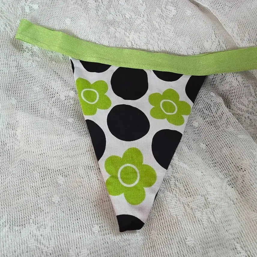 [BUNJANG] Green Flower Pattern Thong Panties / 그린플라워 티팬티