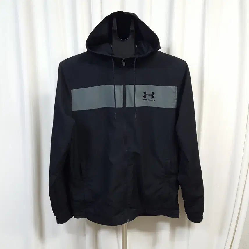 [BUNJANG] Under Armour Men's Hooded Windbreaker Jacket L / 언더아머 남성 후드 바람막이 자켓 L 오일장