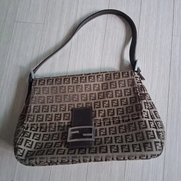 [BUNJANG] Fendi Zucca Shoulder Bag Brown / 펜디 쥬카노 숄더백 브라운