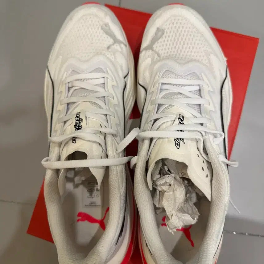 [BUNJANG] Puma Deviate Nitro White Ultra Red Running Shoes / 퓨마 디비에이트 퓨어 나이트로 화이트 울트라 레드