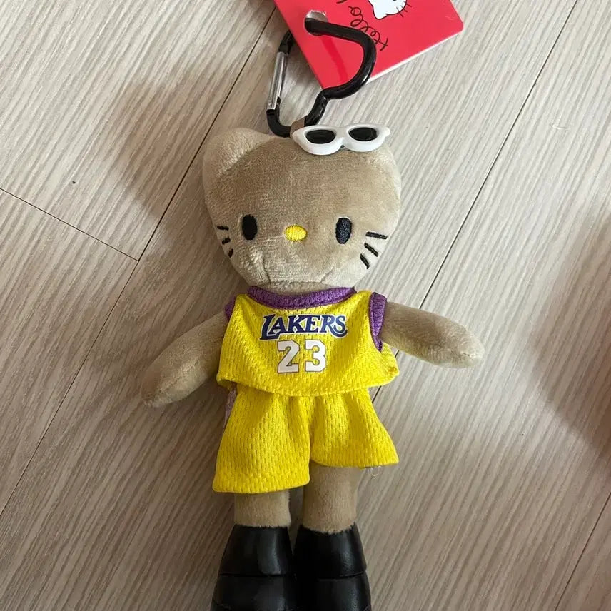 [BUNJANG] Long Legs Basketball Kitty Keyring / 롱다리키티 농구 키티 키링