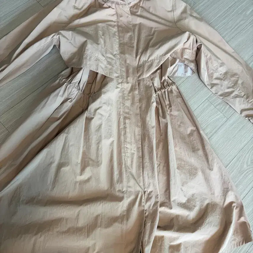 [BUNJANG] Beige Windbreaker Jacket / 바람막이 점퍼 베이지색
