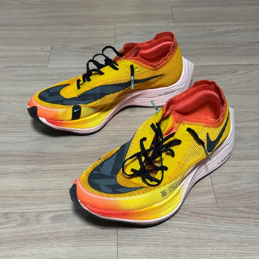 [BUNJANG] Nike ZoomX Vaporfly NEXT% 2 University Gold / 나이키 줌X 베이퍼 플라이 넥스트 2 유니버시티 골드 270
