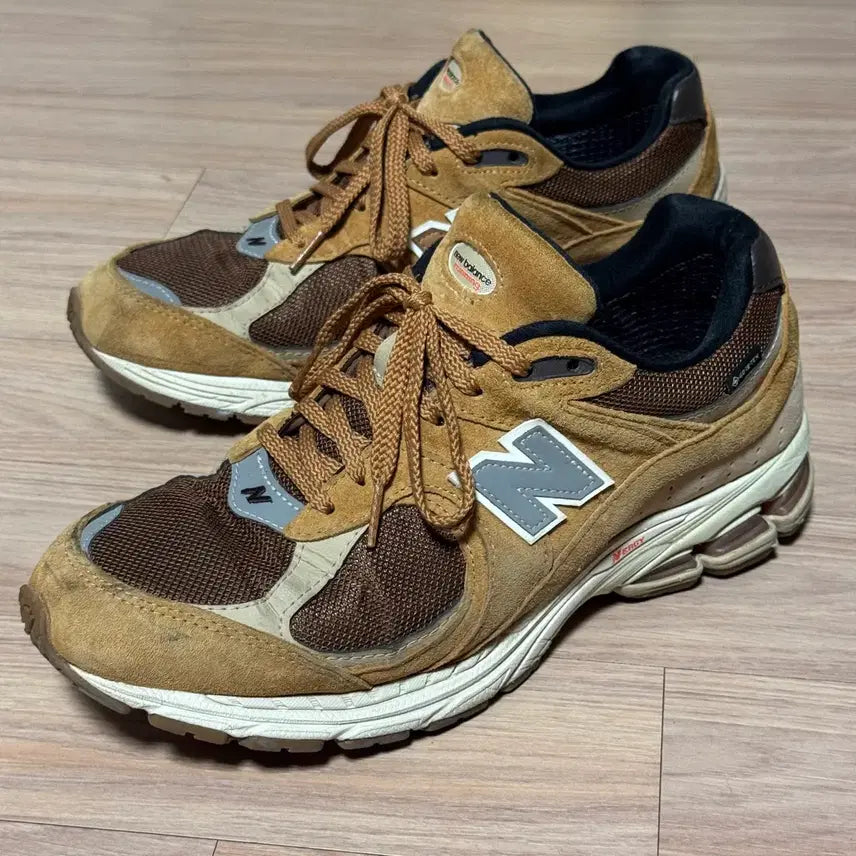 [BUNJANG] New Balance 2002RX Gore-Tex Tobacco Brown Sneakers (280mm) / 뉴발란스 2002RX 고어텍스 토바코 브라운 280 사이즈