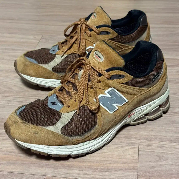 [BUNJANG] New Balance 2002RX Gore-Tex Tobacco Brown Sneakers (280mm) / 뉴발란스 2002RX 고어텍스 토바코 브라운 280 사이즈