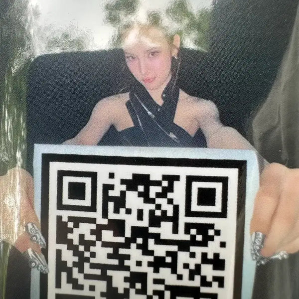 [BUNJANG] ITZY Yuna Last Broadcast Studio Photocard Set / 이즈나 막방 공방 포카 세트