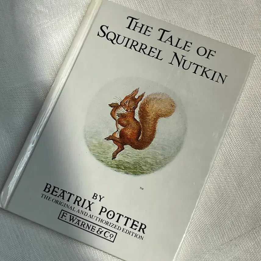 [BUNJANG] Vintage Peter Rabbit Mini Book - Squirrel / 빈티지 미니북 피터래빗 - 다람쥐