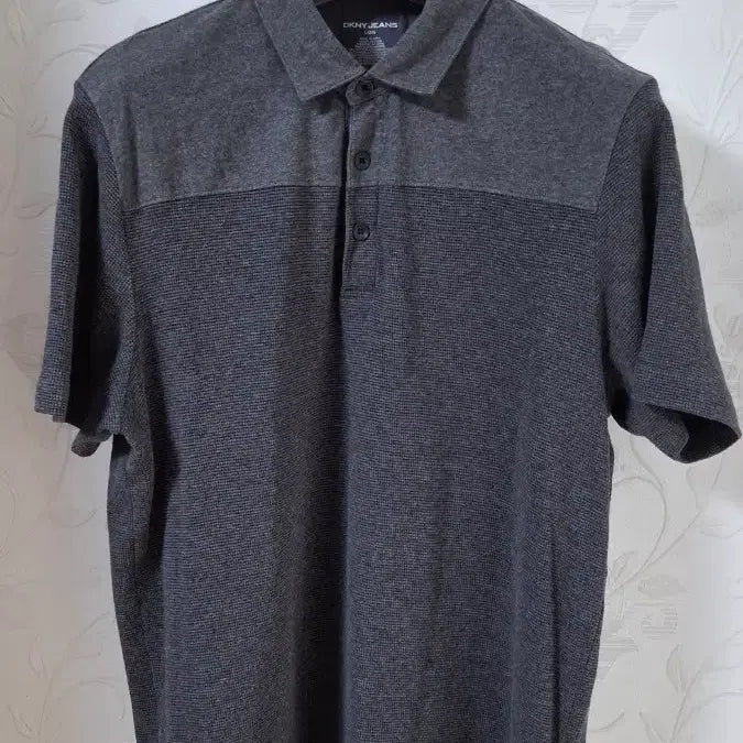 [BUNJANG] DKNY Jeans Premium Charcoal Grey Waffle Knit Collar T-Shirt / (22년식) DKNY 프리미엄 반팔 티셔츠 100~105