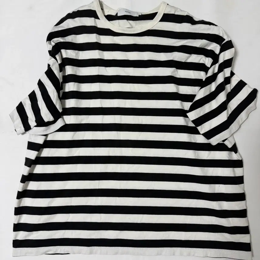 [BUNJANG] GRAPHPAPER TRI SPUN BORDER Short Sleeve T-Shirt / 그라프페이퍼(GRAPHPAPER) TRI SPUN BORDER 반팔 티셔