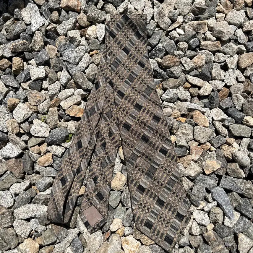 [BUNJANG] Issey Miyake 90s Vintage Silk Geometric Check Necktie / 90s이세이 미야케(Issey Miyake) 빈티지 실크 넥타이
