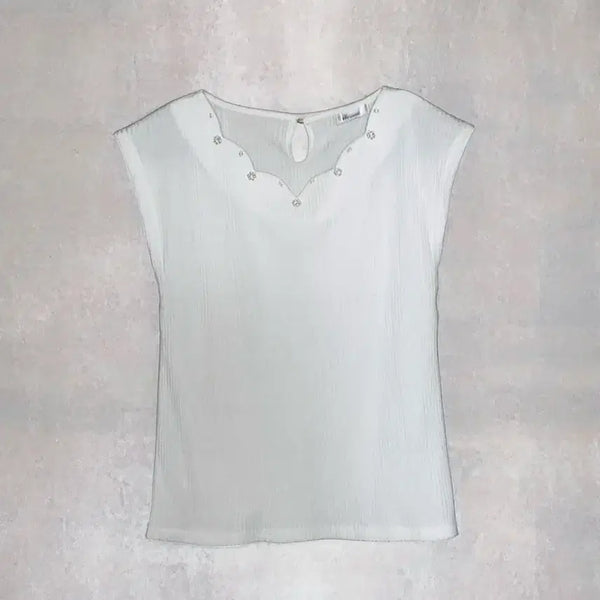 [BUNJANG] Flower Neck Bead Cubic Sleeveless Blouse / 플라워넥 비즈 큐빅 슬리브리스 블라우스 (착샷o)