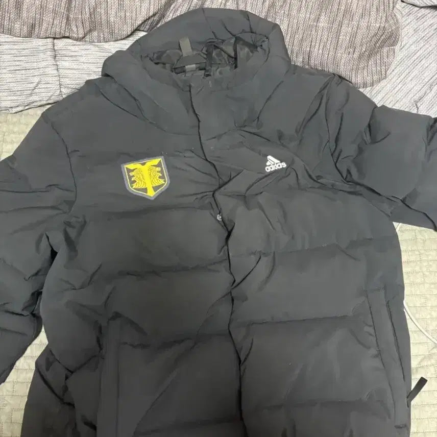 [BUNJANG] Yeongdeungpo Technical High School 2025 Adidas Padded Jacket / 2025 영등포공고 패딩