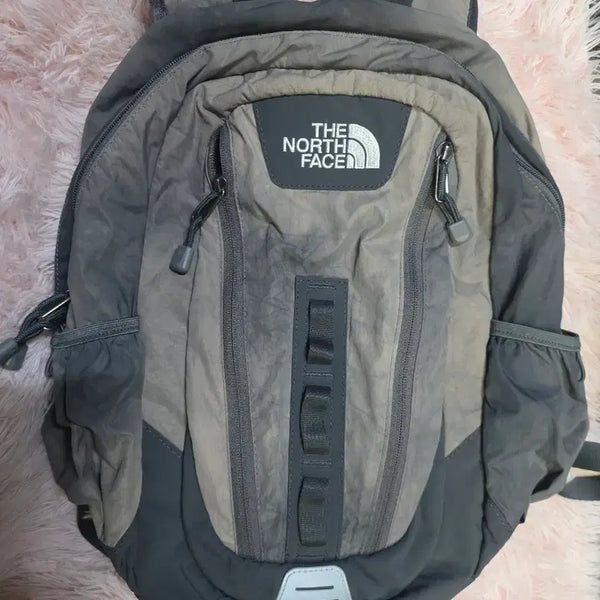 [BUNJANG] The North Face Backpack Grey / 노스페이스12만원 백팩 그레이.  가방
