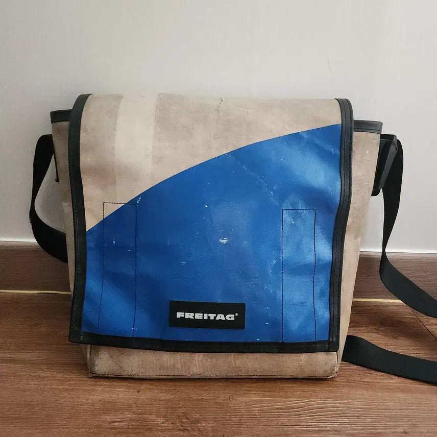 [BUNJANG] Freitag F21 Nightclub Messenger Bag (Original Vintage) / [초대장급] 빈티지 프라이탁 F21 나이트클럽 메신저백