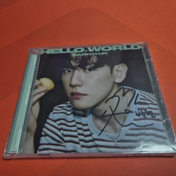 [BUNJANG] Baekhyun Signed 'Hello, World' Album / 백현 싸인앨범