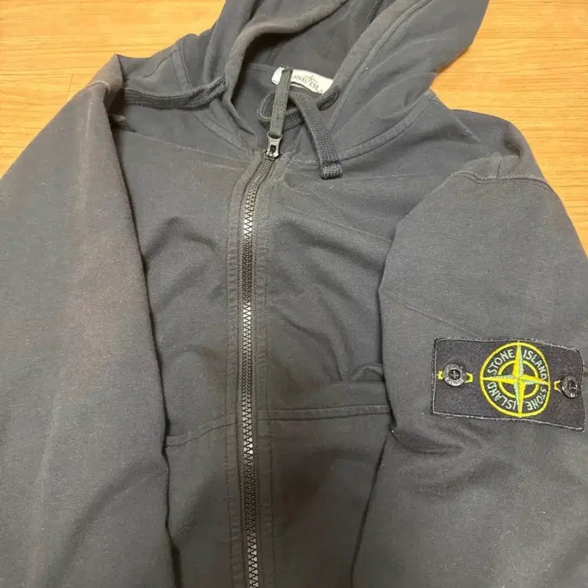 [BUNJANG] Stone Island Hooded Zip-Up Jacket / 스톤아일랜드 후드집업