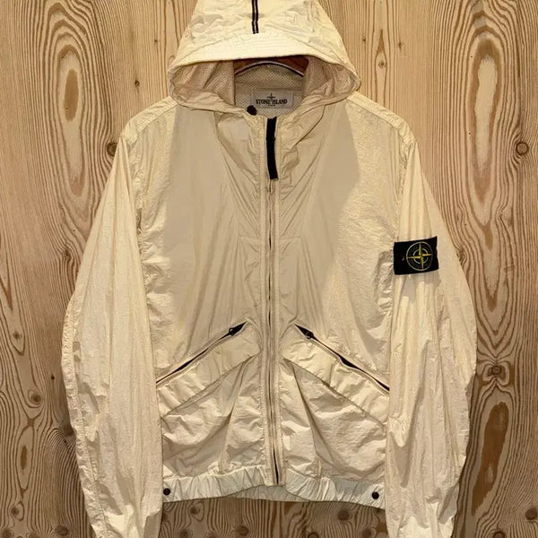 [BUNJANG] Stone Island Nylon Hooded Jacket / 스톤아일랜드 나일론 후드 자켓