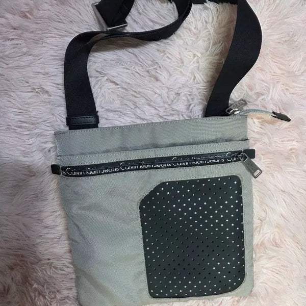 [BUNJANG] Calvin Klein Jeans Repeat Logo Crossbody Bag - Grey / 캘빈클라인진스 크로스백 그레이. 가방