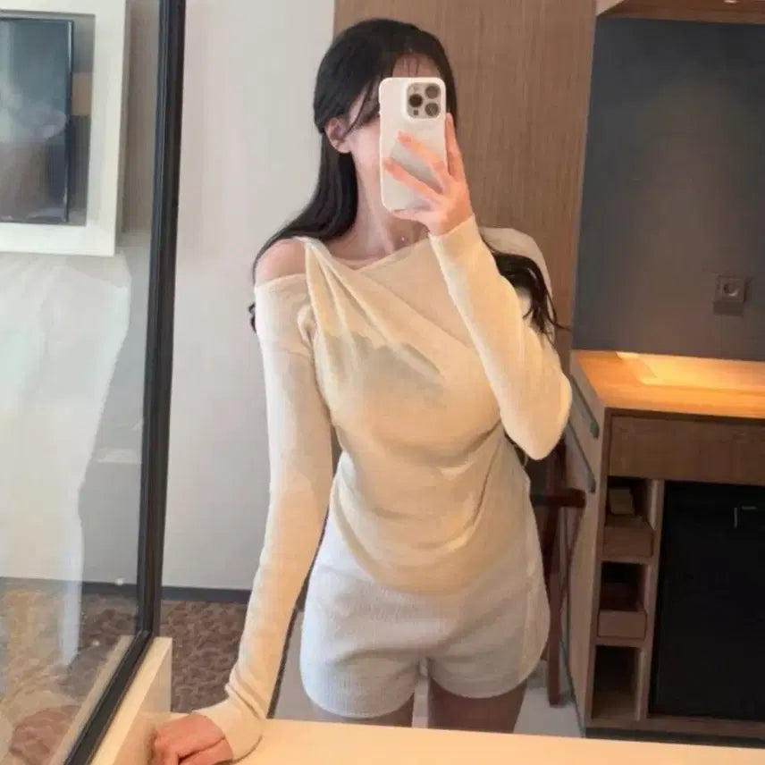 [BUNJANG] Off-Shoulder Wrap Design Long Sleeve Knit - Ivory / 오프숄더 랩 디자인 긴팔 니트 아이보리