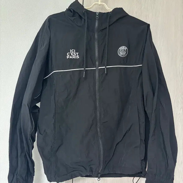 [BUNJANG] Paris Saint-Germain Windbreaker Jacket / PSG 파리생제르망 바람막이 s