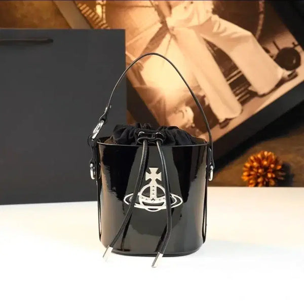[BUNJANG] Vivienne Westwood Patent Bucket Bag Black / 비비안웨스트우드 버킷백 블랙 유광