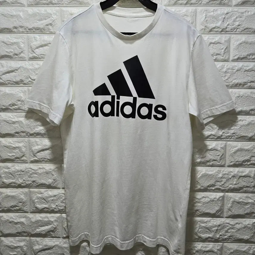 [BUNJANG] Adidas Essential Big Logo Short Sleeve T-Shirt White/Black (M) / 아디다스 에센셜 빅로고 반팔티 95