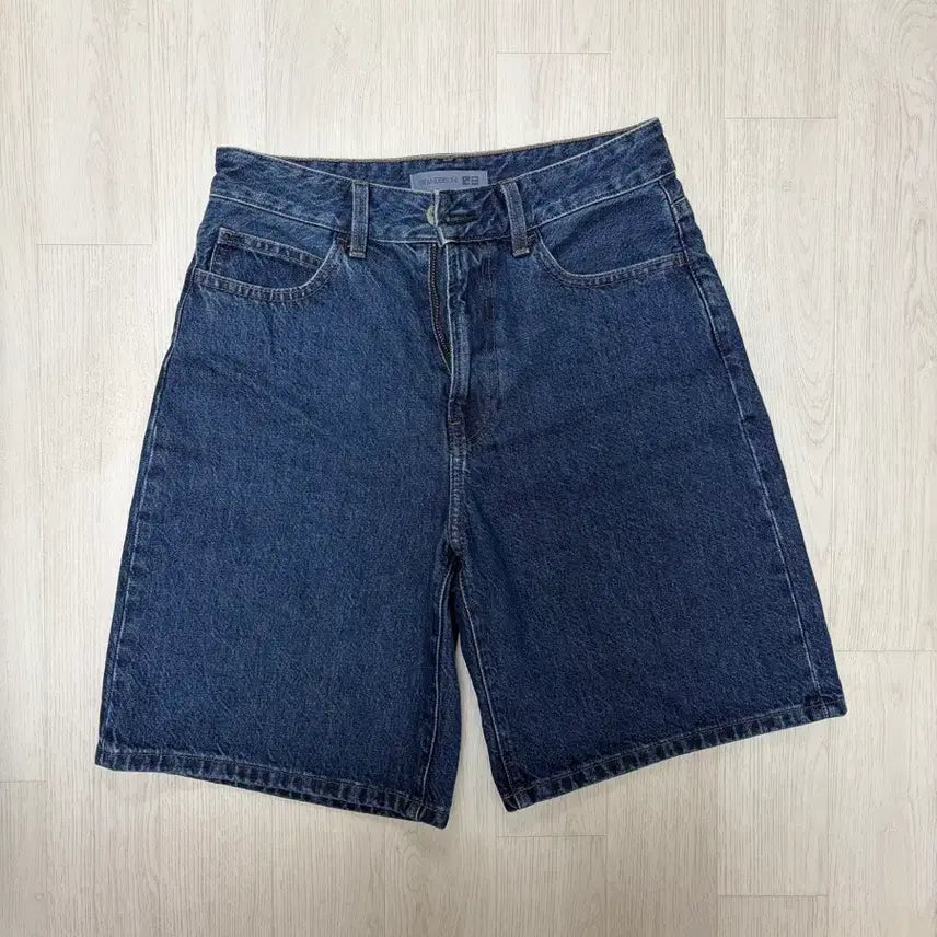 [BUNJANG] Uniqlo JW Anderson Bermuda Shorts / 유니클로 JWA 버뮤다 반바지
