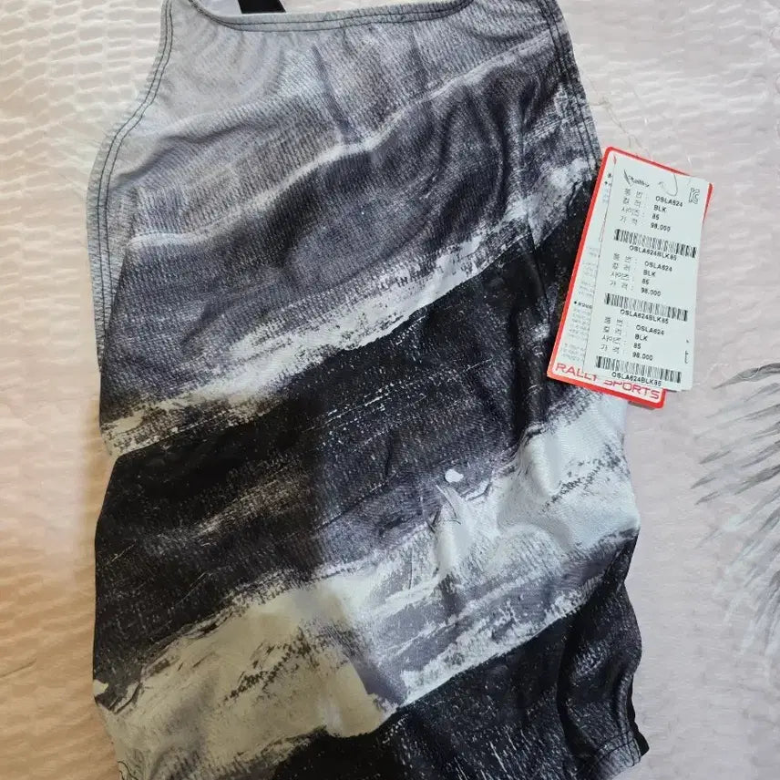 [BUNJANG] Rally One-Piece Swimsuit Size 85 / 랠리 원피스 수영복(85사이즈. 새제품)
