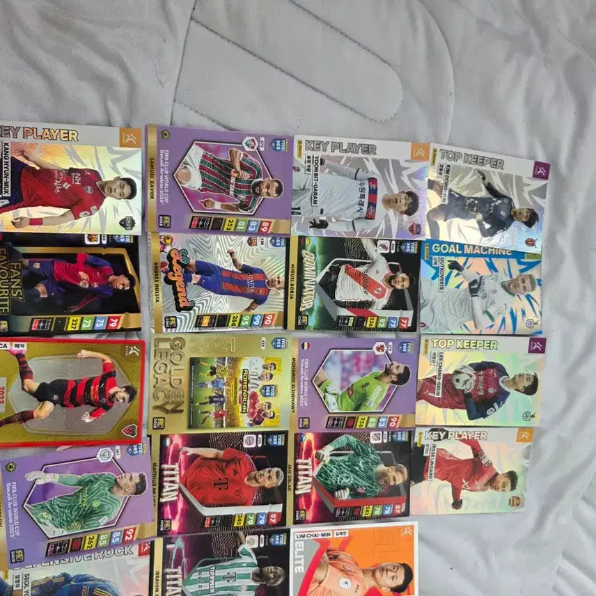 [BUNJANG] Panini FIFA 365 Adrenalyn XL 2025 Bundle Set / [처분] 파니니 FIFA 365 2025 아드레날린 XL 카드 일괄 판매