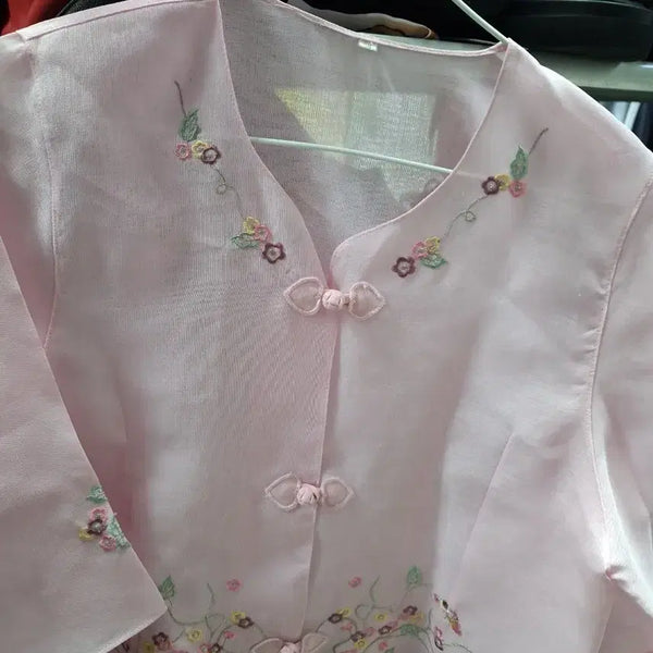 [BUNJANG] Women's Pink Floral Embroidered Blouse Size 66 / 여성 블라우스 핑크색 꽃자수. 66