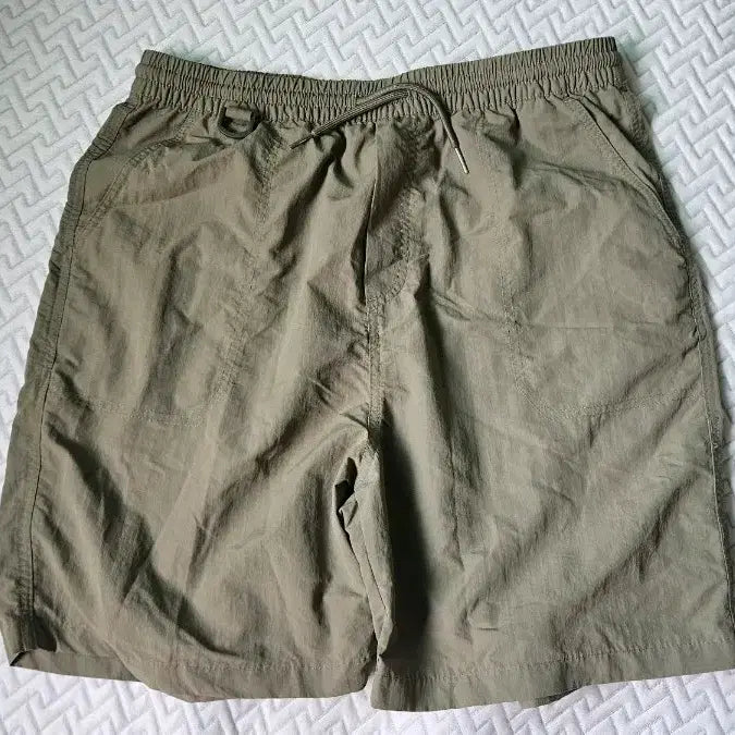 [BUNJANG] 4 Pairs of Summer Shorts Bundle / 여름 바지 4개 (새것포함) 상태s급