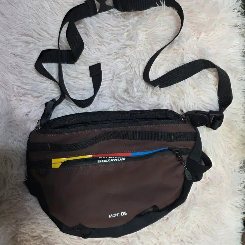 [BUNJANG] Salomon MONT 05 Hip Pack Crossbody Bag - Brown / 살로몬 힙색 MONT 05  크로스백 (예쁘게 들어보세요가방