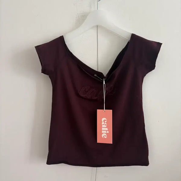 [BUNJANG] Asif Calie Off-Shoulder Short-Sleeve T-Shirt / Asif calie 오프숄더티