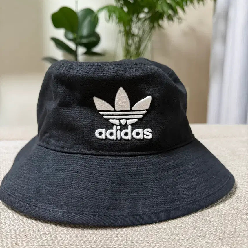 [BUNJANG] Adidas Trefoil Bucket Hat Black / 아디다스 트레포일 버킷햇 블랙