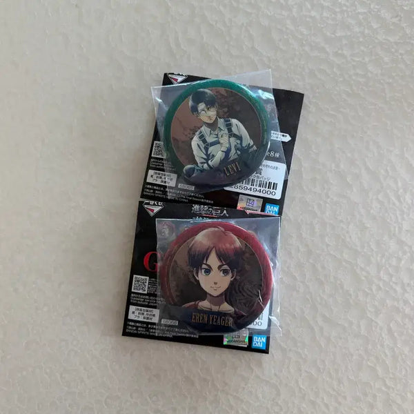 [BUNJANG] Attack on Titan Levi & Eren Ichiban Kuji G Prize Can Badges (Bundle Set) / 진격의 거인 리바이 에렌 제일복권 G살 캔뱃지 두개 일괄