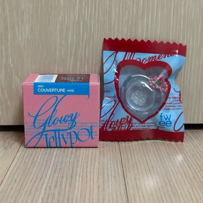 [BUNJANG] Fwee Lip & Cheek Glowy Jelly Pot (Coverture) with Keychain / 퓌 립앤치크 글로이 젤리팟 커버춰 +키링