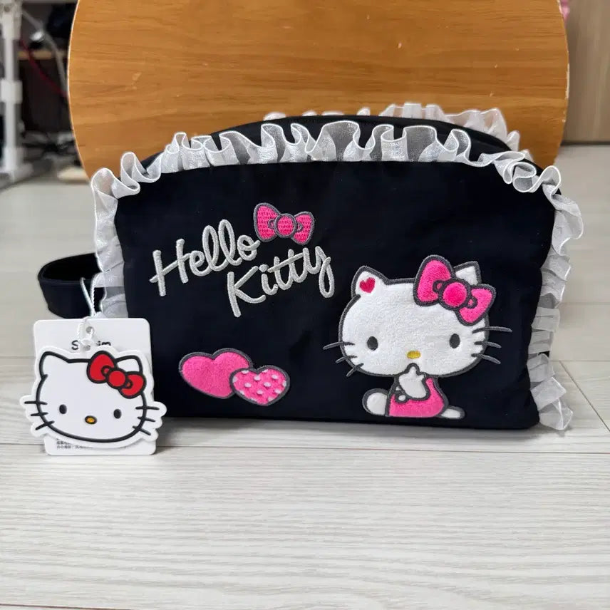 [BUNJANG] Sanrio Hello Kitty Authentic Lace Frill Pouch / 헬로키티 정품 레이스 프릴 파우치