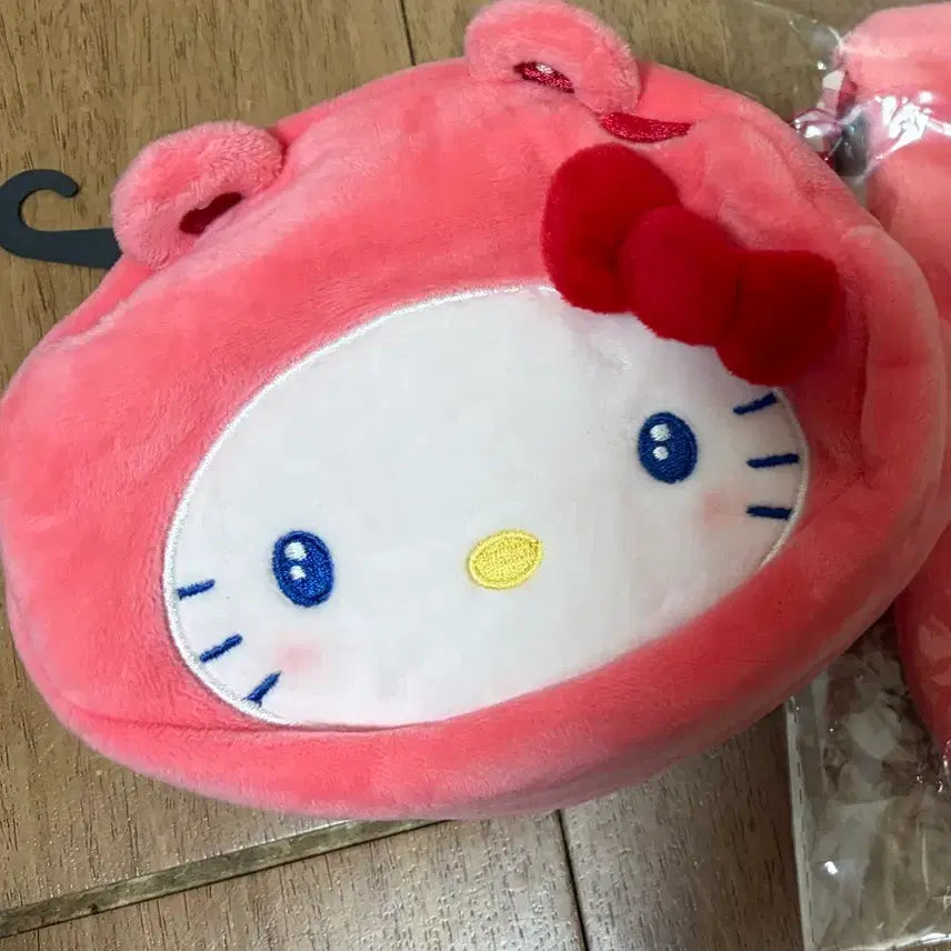 [BUNJANG] Avail Sanrio Hello Kitty Pouch (Zipper Type) / 일본 avail 산리오 헬로키티 파우치 (지퍼형)