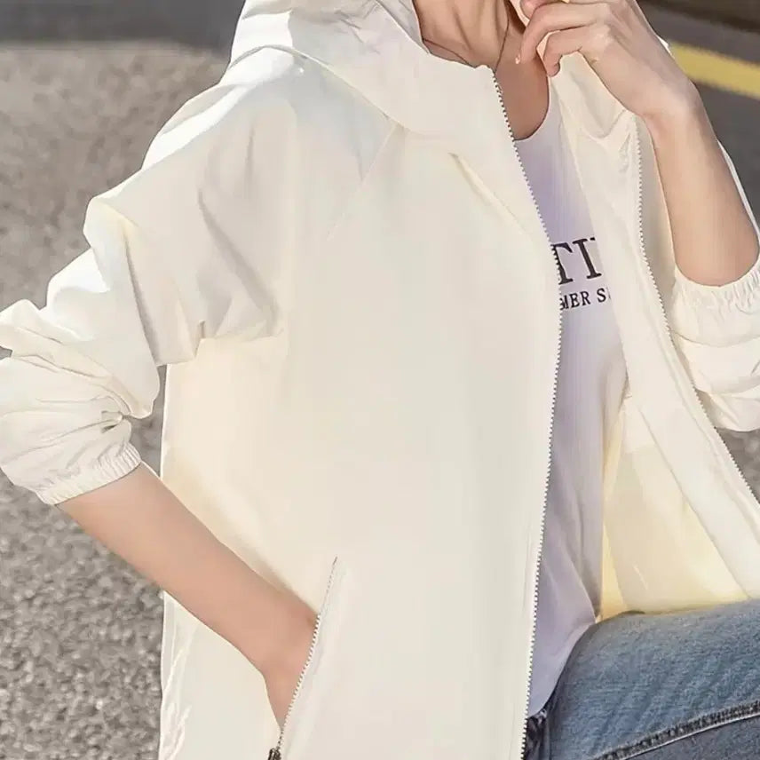 [BUNJANG] White Hooded Windbreaker Jacket / 깔끔핏 후드 바람막이 자켓.새상품