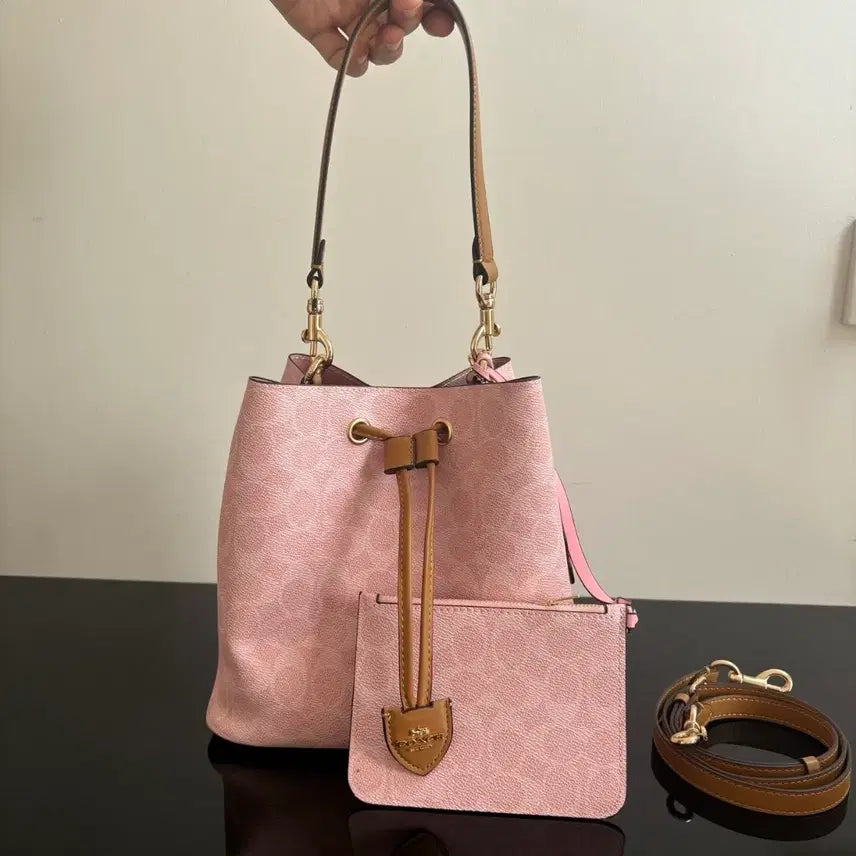 [BUNJANG] Coach Pink Signature Bucket Bag / 코치 핑크 버킷백